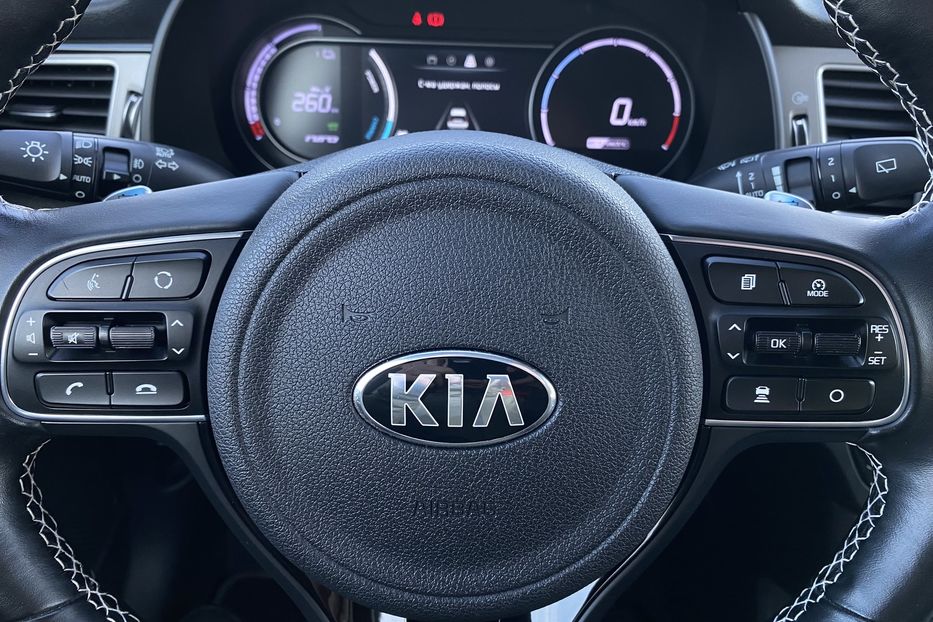 Продам Kia Niro 64кВтМакс.комплектаціяPrestige 2019 года в Львове