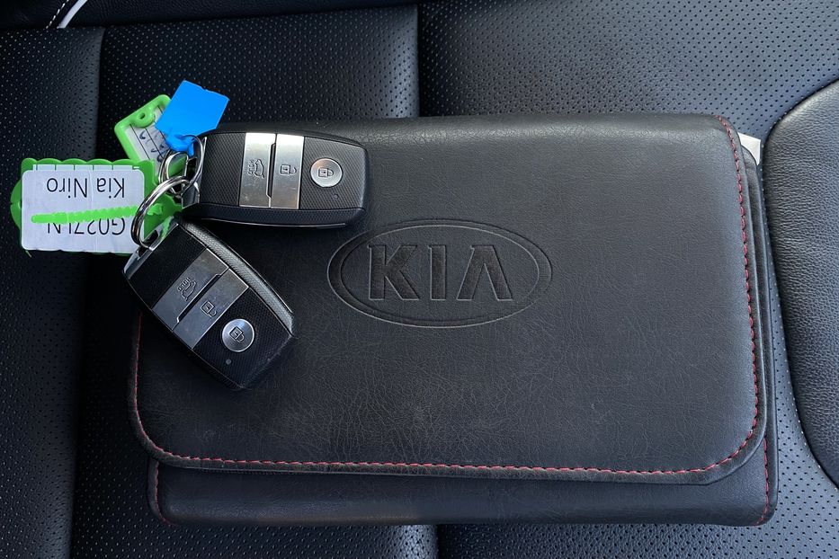 Продам Kia Niro 64кВтМакс.комплектаціяPrestige 2019 года в Львове