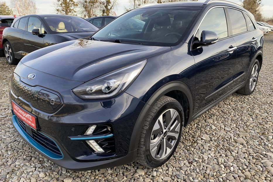 Продам Kia Niro 64кВтМакс.комплектаціяPrestige 2020 года в Львове