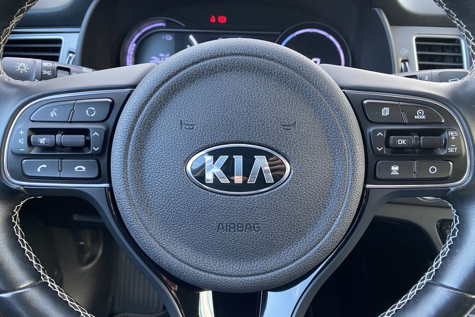 Продам Kia Niro 64кВтМакс.комплектаціяPrestige 2020 года в Львове