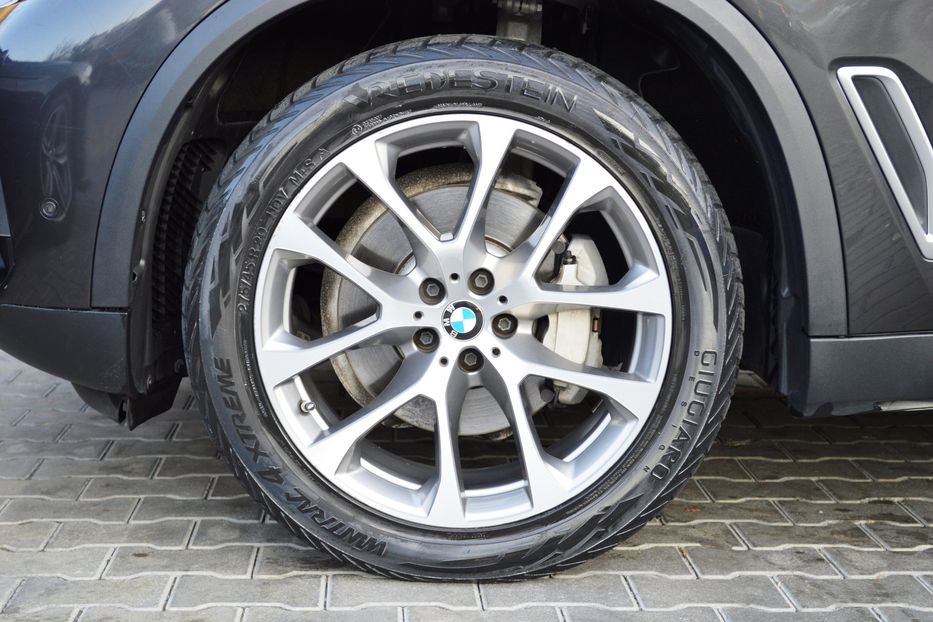 Продам BMW X5 2019 года в Одессе