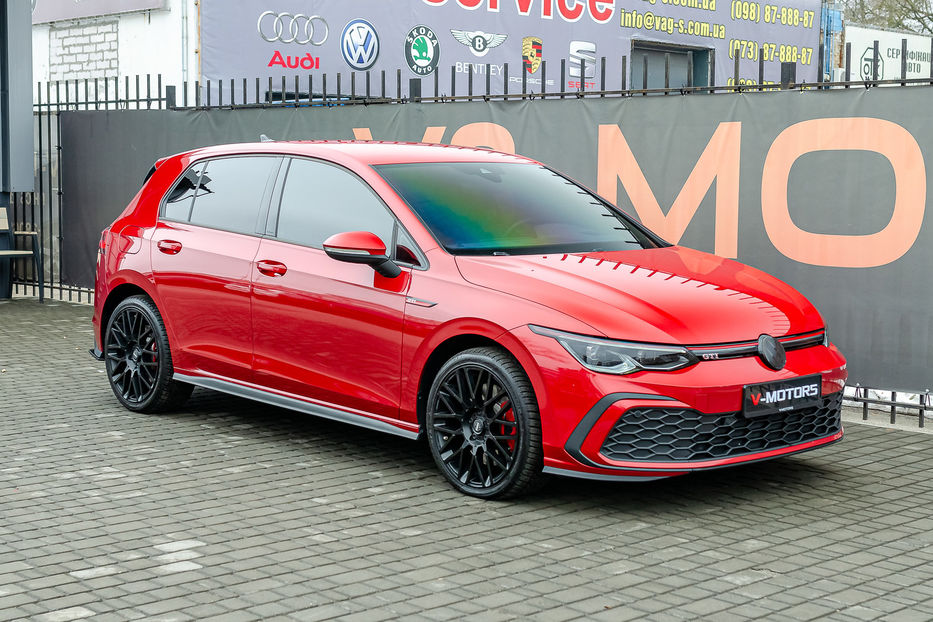 Продам Volkswagen Golf GTI 2021 года в Киеве