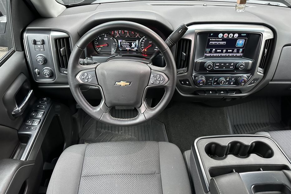 Продам Chevrolet Silverado 5.3 DoubleCab 4x4 2018 года в Киеве