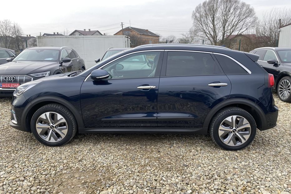 Продам Kia Niro 64кВтМакс.комплектаціяPrestige 2020 года в Львове