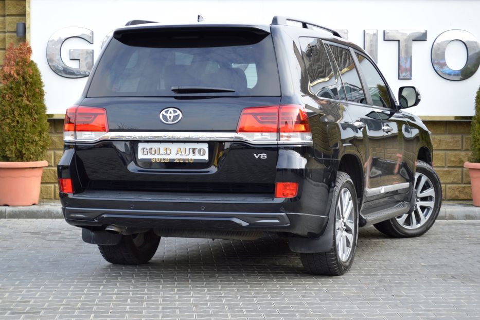 Продам Toyota Land Cruiser 200 2018 года в Одессе