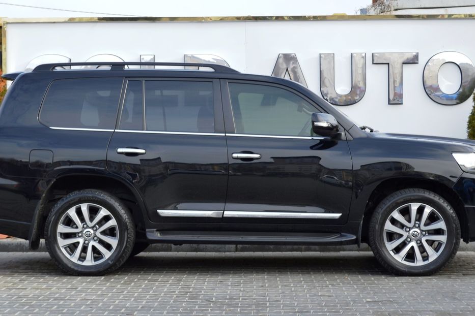 Продам Toyota Land Cruiser 200 2018 года в Одессе