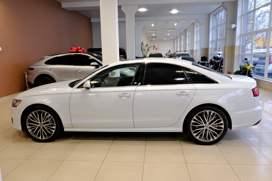 Продам Audi A6 2016 года в Одессе