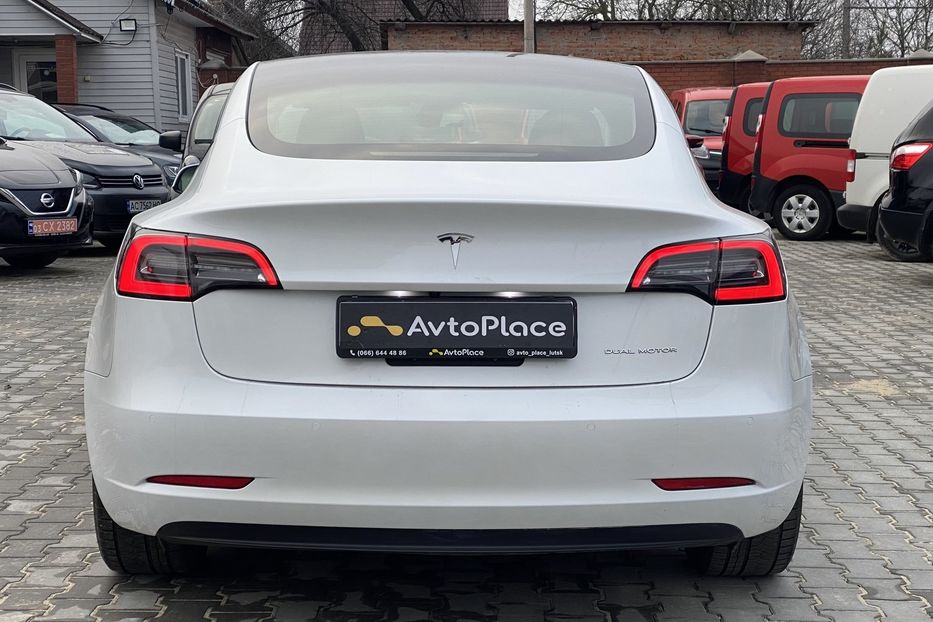 Продам Tesla Model 3 Long Range 2022 года в Луцке