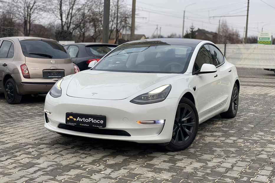 Продам Tesla Model 3 Long Range 2022 года в Луцке