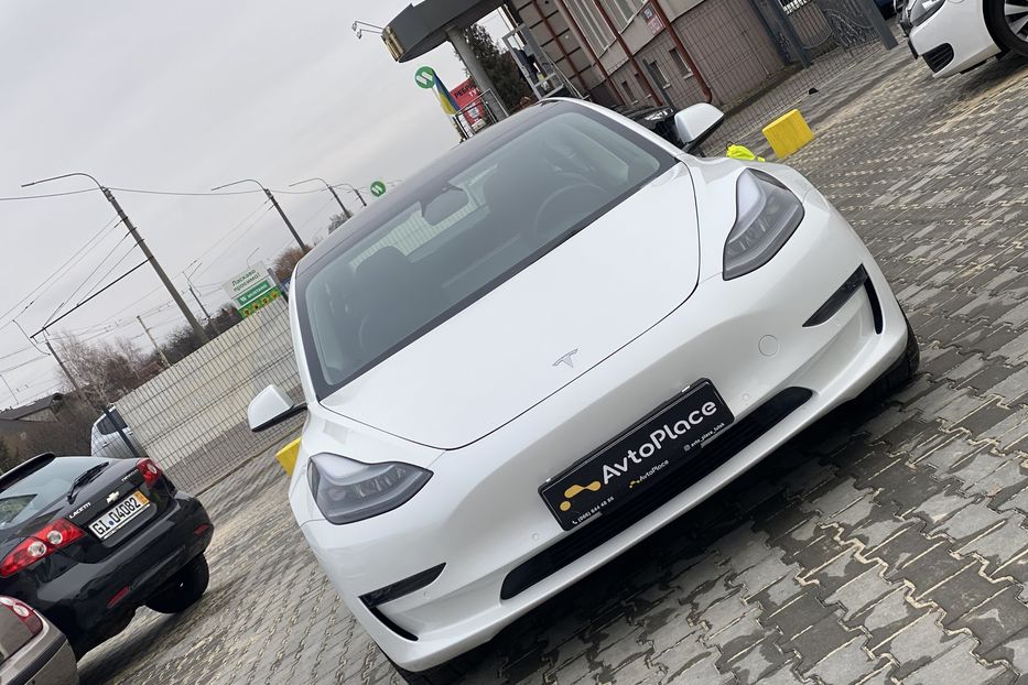 Продам Tesla Model 3 Long Range 2022 года в Луцке