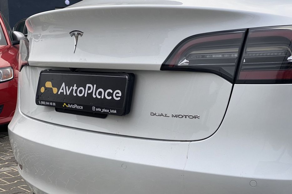 Продам Tesla Model 3 Long Range 2022 года в Луцке