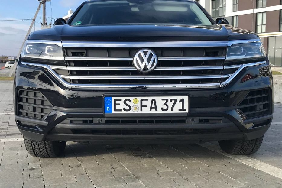 Продам Volkswagen Touareg 4X4 3.0 210KW НЕ МАЛЬОВАНИЙ 2020 года в Львове