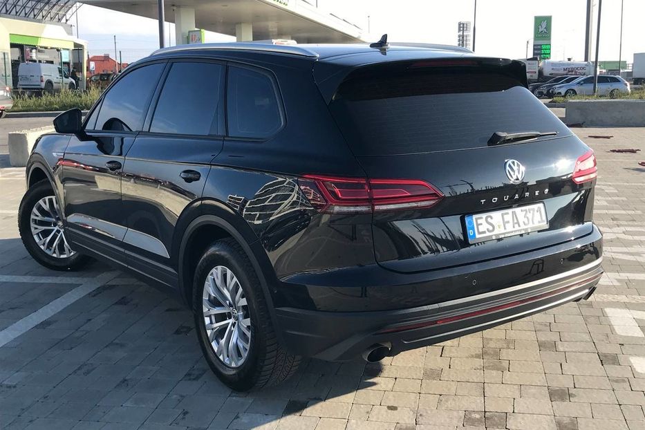 Продам Volkswagen Touareg 4X4 3.0 210KW НЕ МАЛЬОВАНИЙ 2020 года в Львове