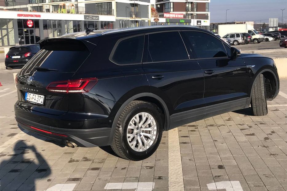 Продам Volkswagen Touareg 4X4 3.0 210KW НЕ МАЛЬОВАНИЙ 2020 года в Львове