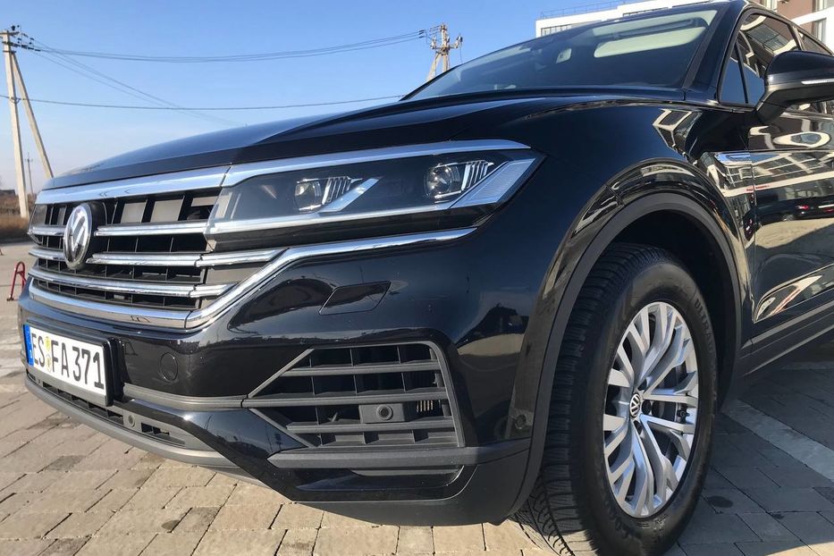 Продам Volkswagen Touareg 4X4 3.0 210KW НЕ МАЛЬОВАНИЙ 2020 года в Львове