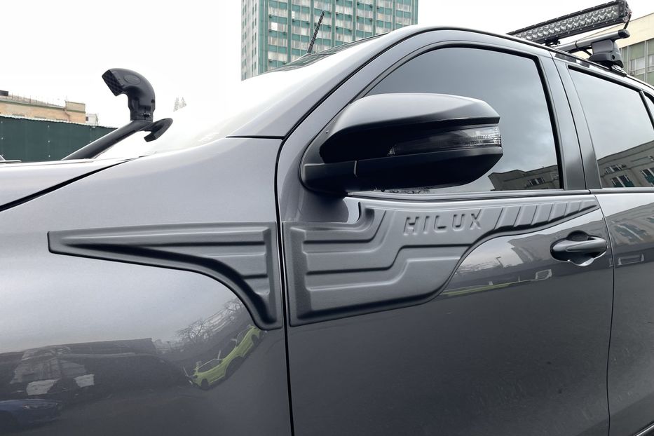 Продам Toyota Hilux Double Cab 2.4 D-4D MT 2021 года в Киеве