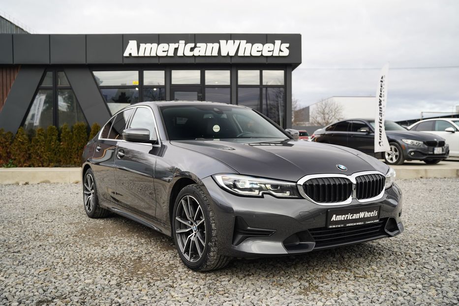 Продам BMW 330 Xi 2019 года в Черновцах