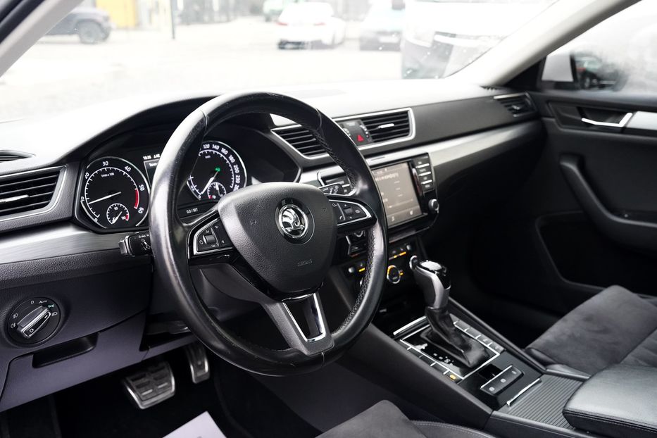 Продам Skoda Superb TDI 2017 года в Черновцах