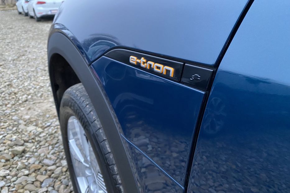 Продам Audi E-Tron 95 kWh, 408 к.с. 2020 года в Львове