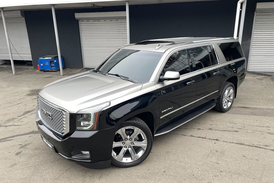 Продам GMC Yukon XL Denali  2017 года в Киеве