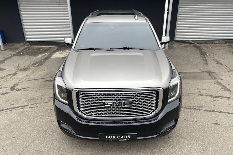 Продам GMC Yukon XL Denali  2017 года в Киеве