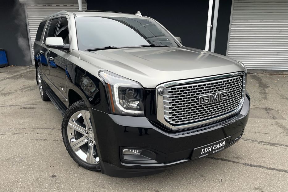 Продам GMC Yukon XL Denali  2017 года в Киеве