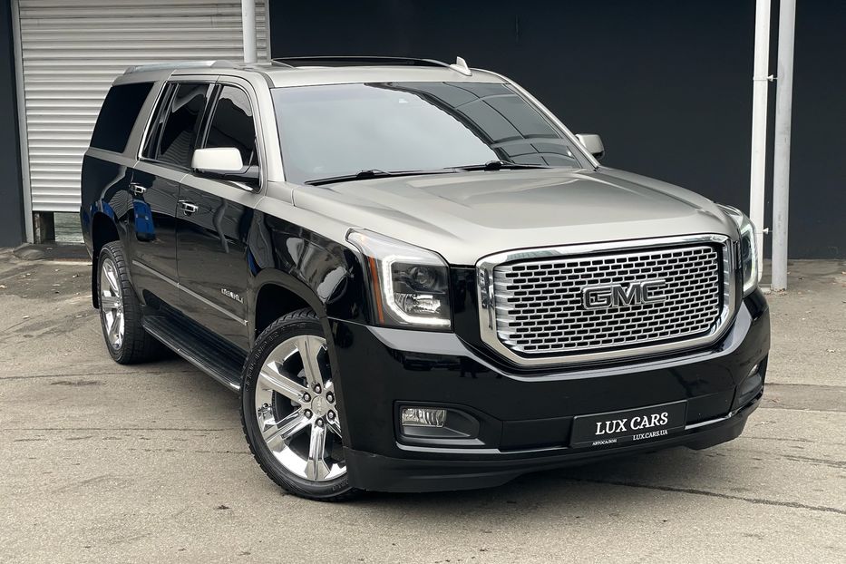 Продам GMC Yukon XL Denali  2017 года в Киеве