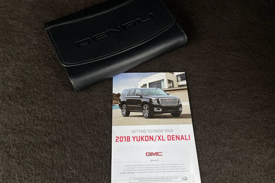 Продам GMC Yukon XL Denali  2017 года в Киеве