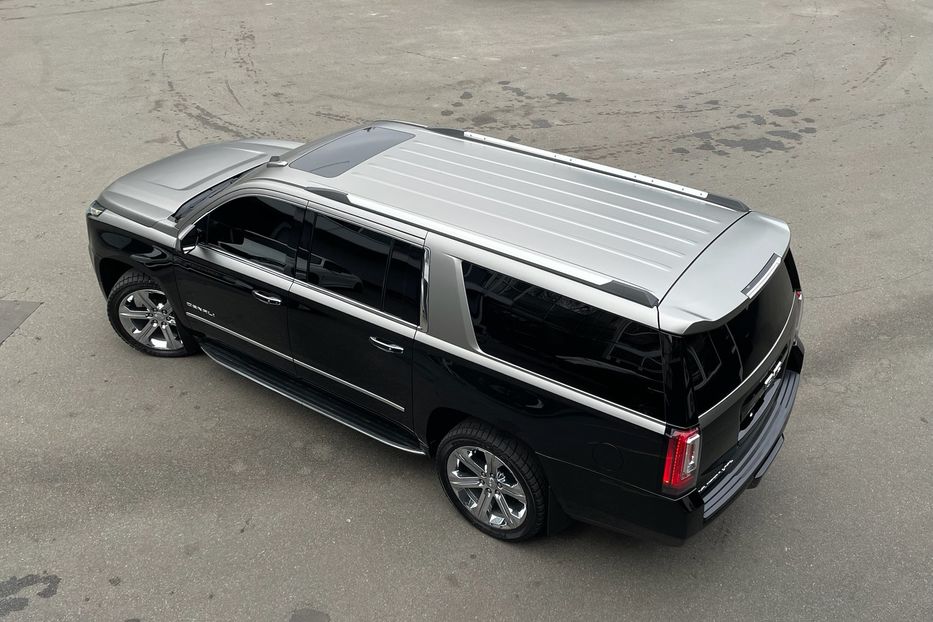 Продам GMC Yukon XL Denali  2017 года в Киеве