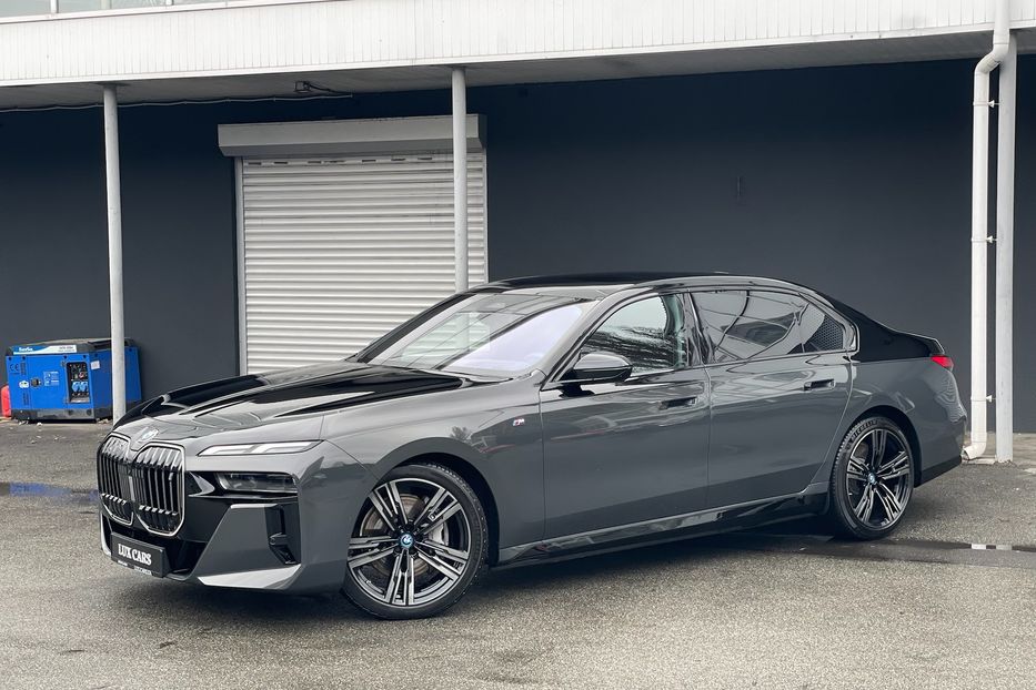 Продам BMW 760 I7 60 M package  2023 года в Киеве
