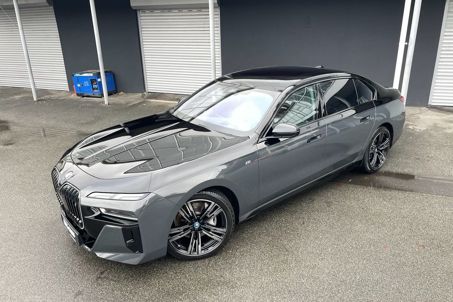 Продам BMW 760 I7 60 M package  2023 года в Киеве
