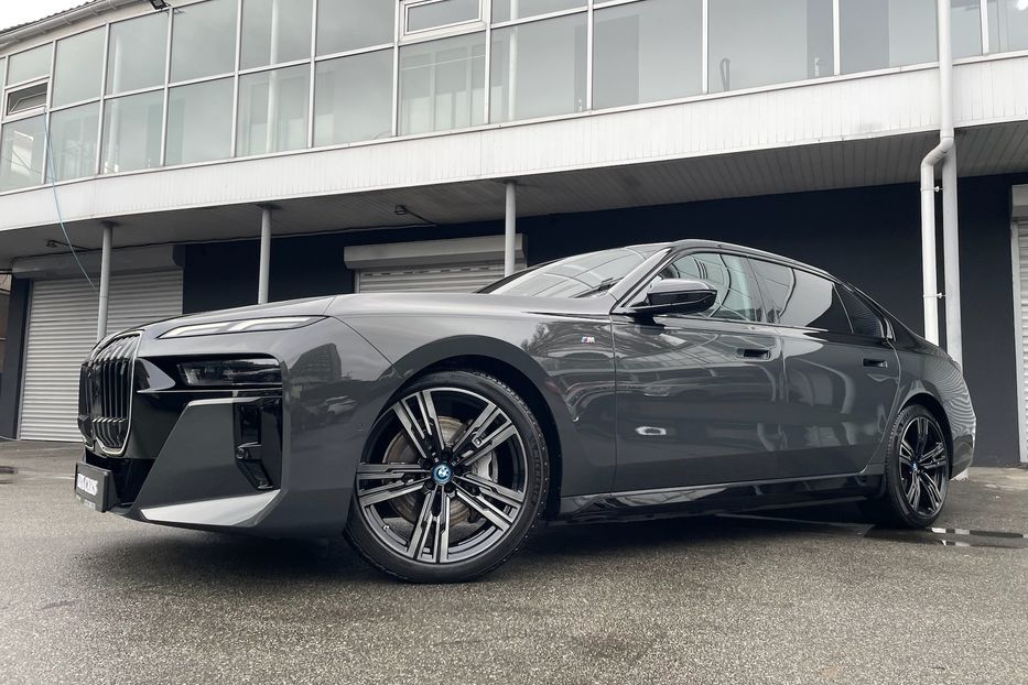 Продам BMW 760 I7 60 M package  2023 года в Киеве