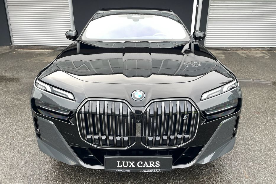 Продам BMW 760 I7 60 M package  2023 года в Киеве