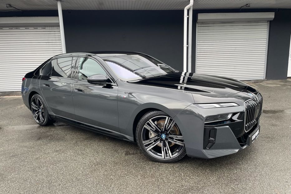 Продам BMW 760 I7 60 M package  2023 года в Киеве