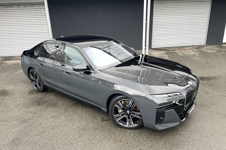 Продам BMW 760 I7 60 M package  2023 года в Киеве