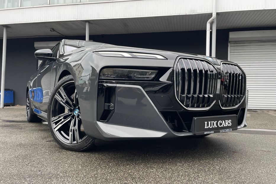 Продам BMW 760 I7 60 M package  2023 года в Киеве