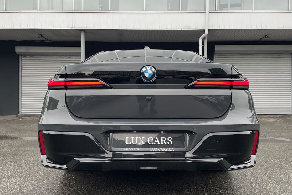 Продам BMW 760 I7 60 M package  2023 года в Киеве