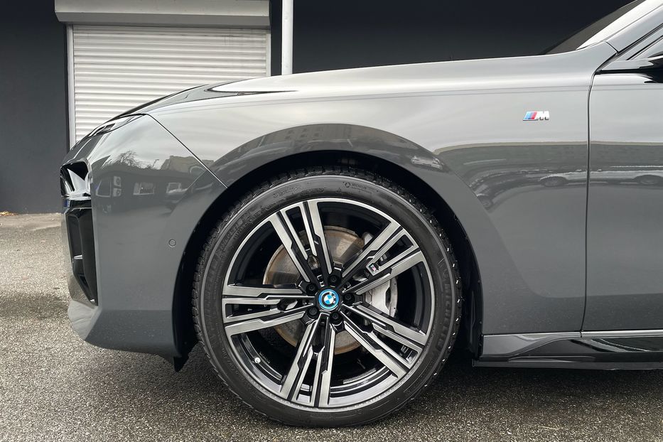 Продам BMW 760 I7 60 M package  2023 года в Киеве