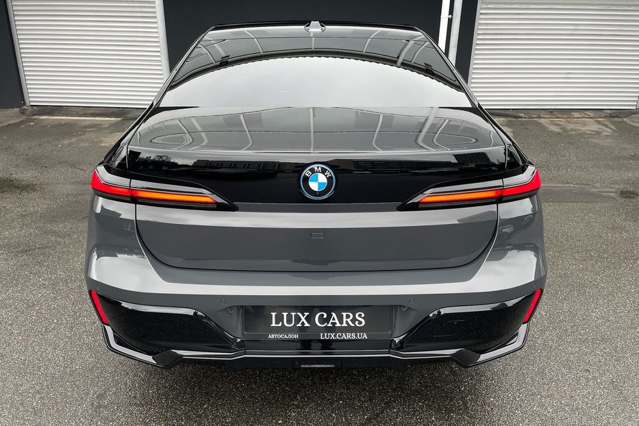 Продам BMW 760 I7 60 M package  2023 года в Киеве