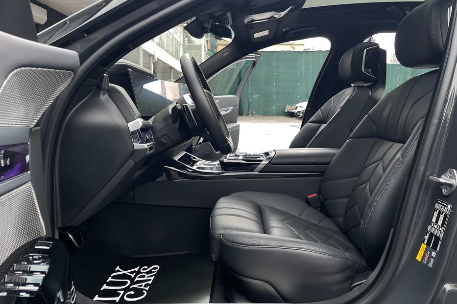Продам BMW 760 I7 60 M package  2023 года в Киеве