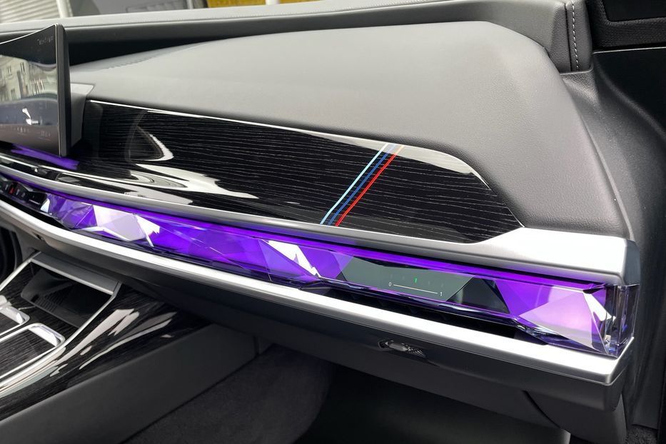 Продам BMW 760 I7 60 M package  2023 года в Киеве
