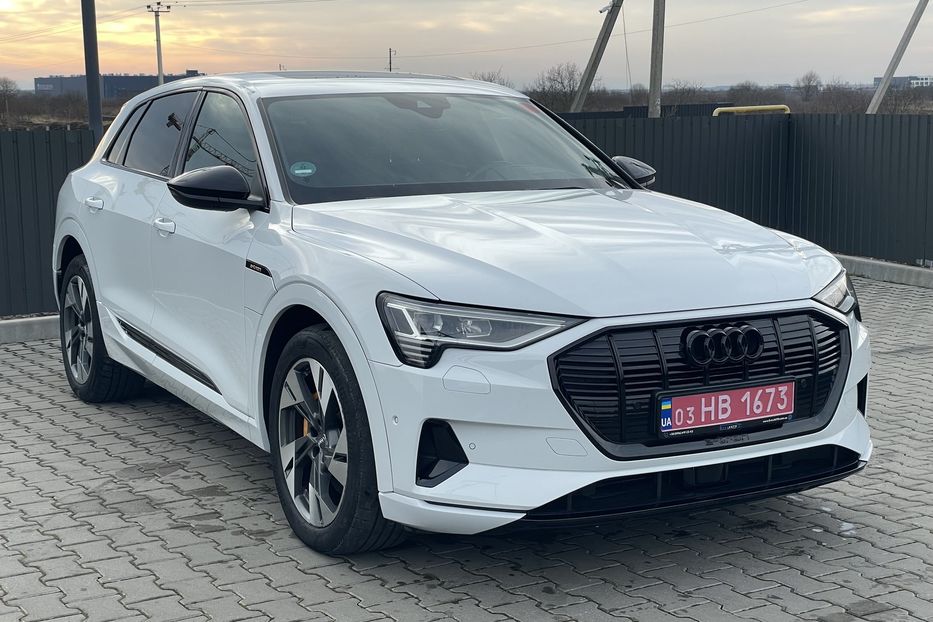 Продам Audi E-Tron 55 quattro 95kw 2019 года в Львове