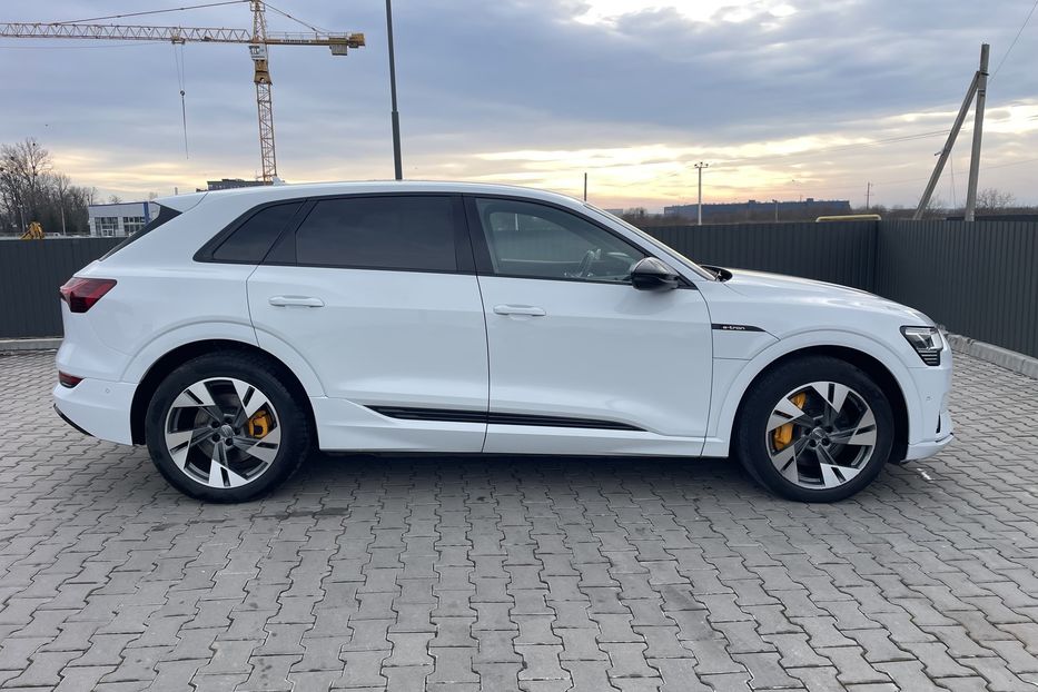 Продам Audi E-Tron 55 quattro 95kw 2019 года в Львове