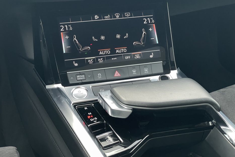 Продам Audi E-Tron 55 quattro 95kw 2019 года в Львове