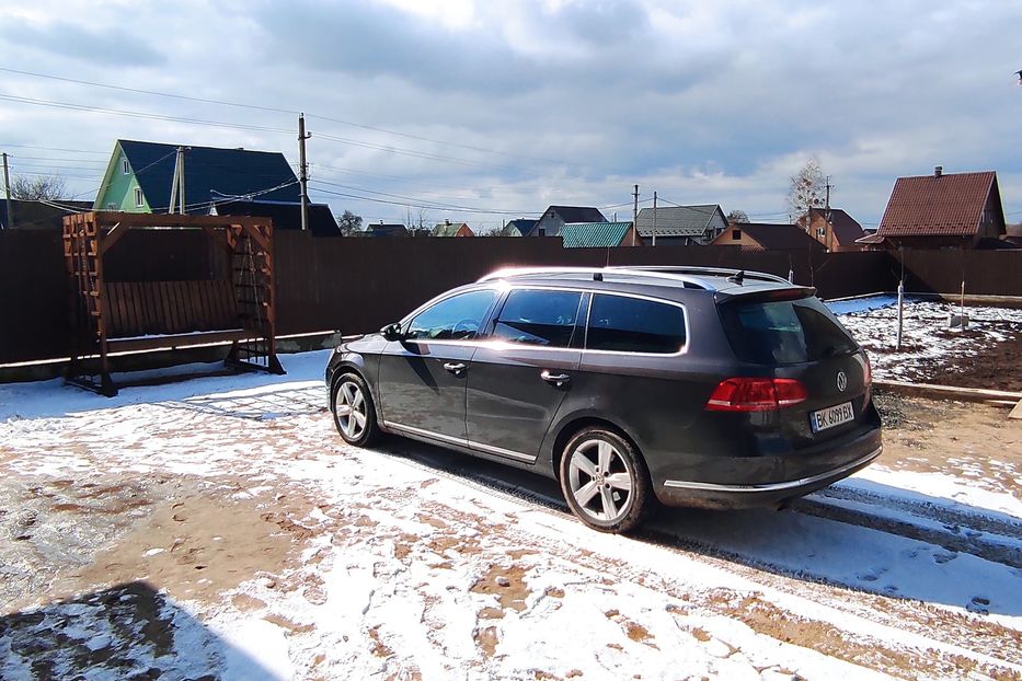 Продам Volkswagen Passat B7 Highline premium 2011 года в Киеве