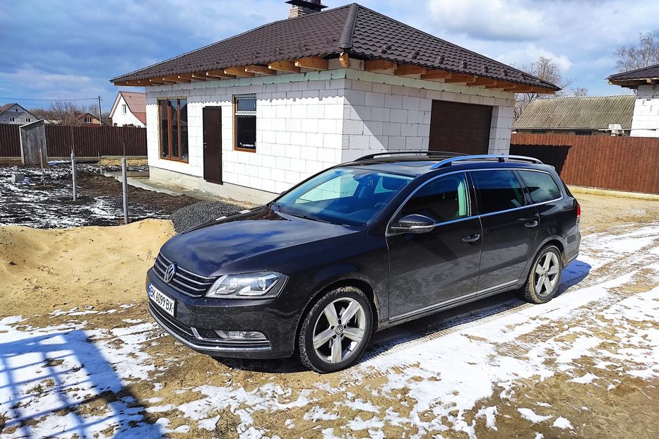 Продам Volkswagen Passat B7 Highline premium 2011 года в Киеве