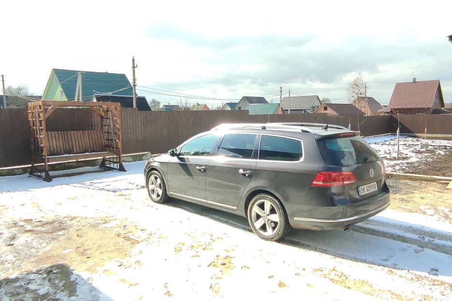 Продам Volkswagen Passat B7 Highline premium 2011 года в Киеве