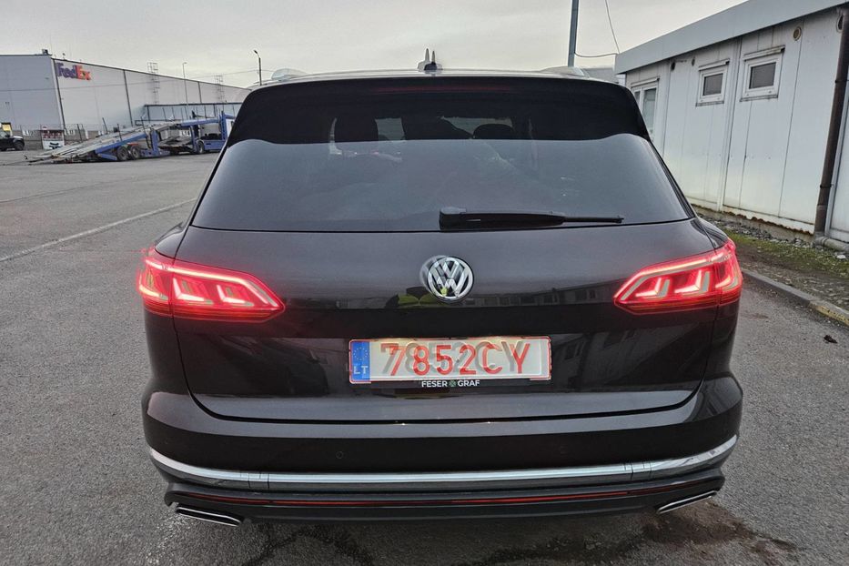 Продам Volkswagen Touareg ВЕБАСТО 4Х4 210 НЕ МАЛЬОВАНИЙ 2019 года в Львове