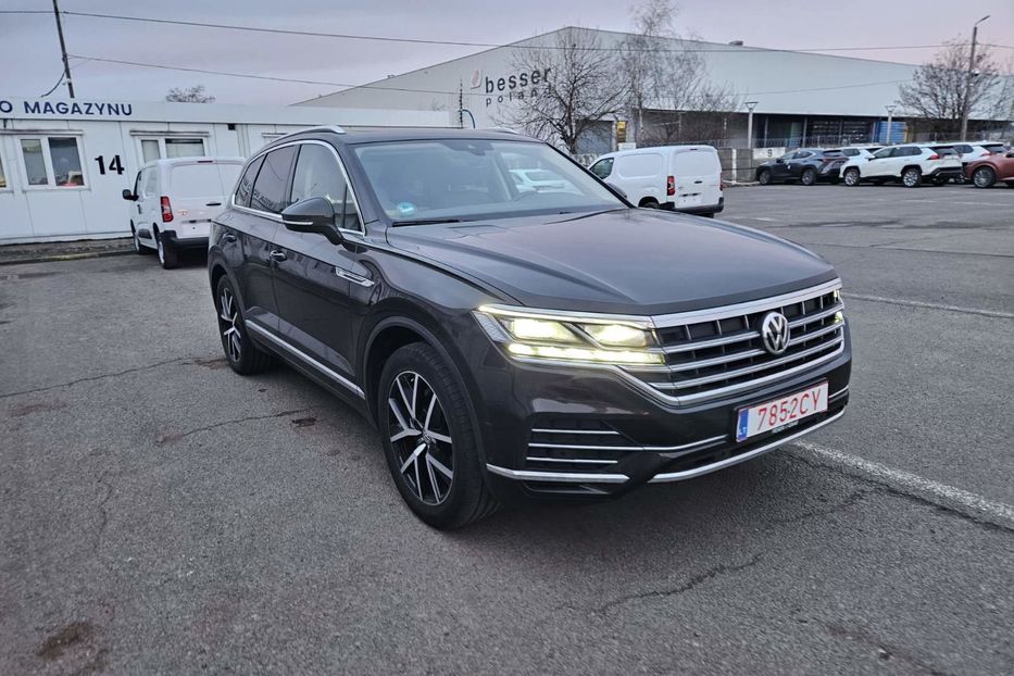 Продам Volkswagen Touareg ВЕБАСТО 4Х4 210 НЕ МАЛЬОВАНИЙ 2019 года в Львове