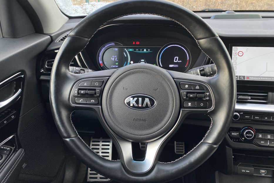 Продам Kia Niro 64кВтМакс.комплектаціяPrestige 2020 года в Львове